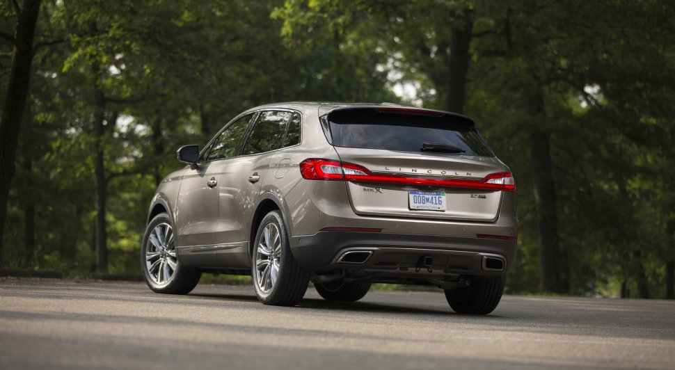 Lincoln MKX technical specifications and fuel economy